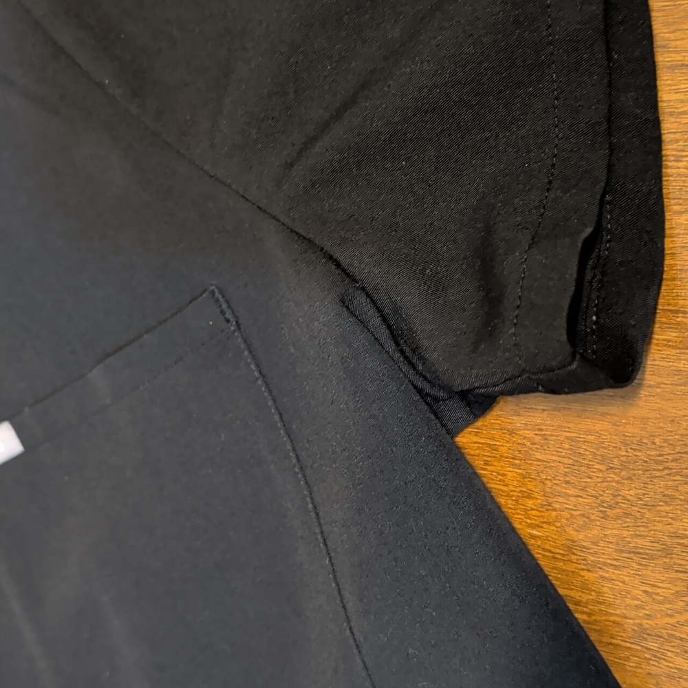 Figs Black V-Neck Short Sleeve Scrub Top XL - Picture 7 of 10